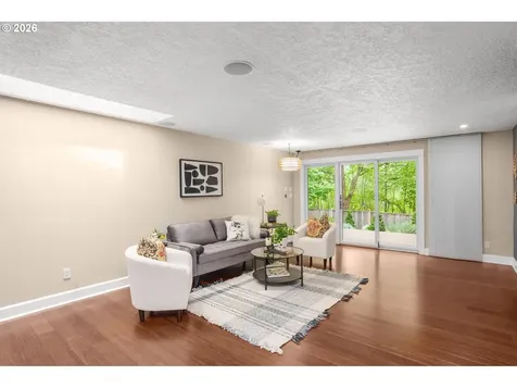 11348 SW Ironwood Loop Portland OR 97223