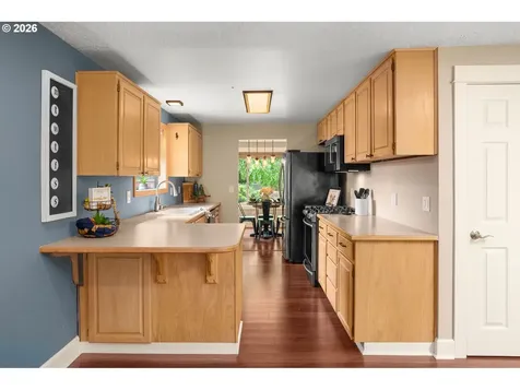 11348 SW Ironwood Loop Portland OR 97223