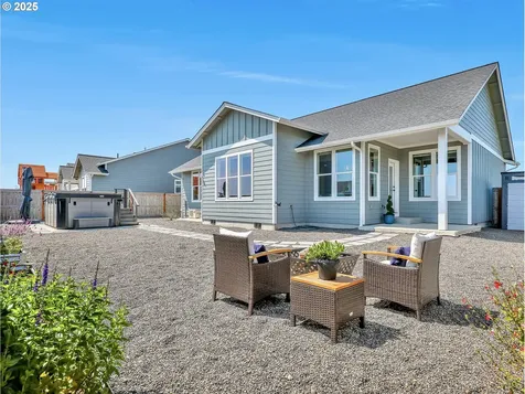 1155 SE Bugle Avenue Warrenton OR 97146