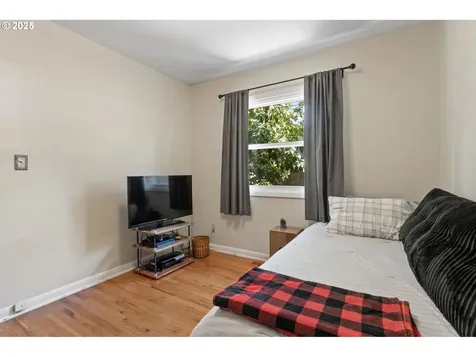 900 NE 125th Avenue Portland OR 97230