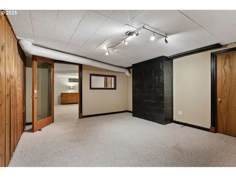 900 NE 125th Avenue Portland OR 97230