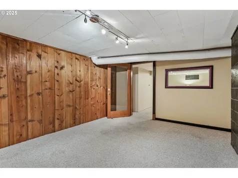 900 NE 125th Avenue Portland OR 97230