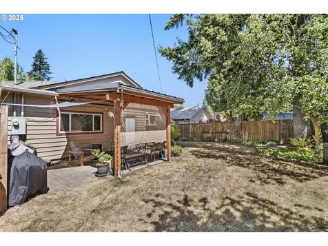 900 NE 125th Avenue Portland OR 97230