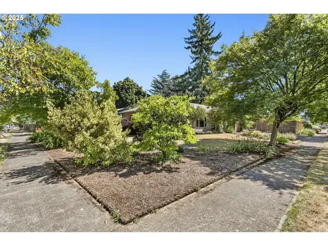 900 NE 125th Avenue Portland OR 97230