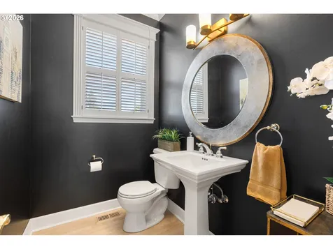 501 NW 214th Circle Ridgefield WA 98642