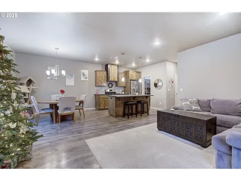 12317 NE 116th Street Vancouver WA 98682