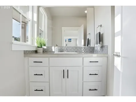 9000 SE Stillwater Lane Happy Valley OR 97086