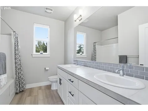 9000 SE Stillwater Lane Happy Valley OR 97086