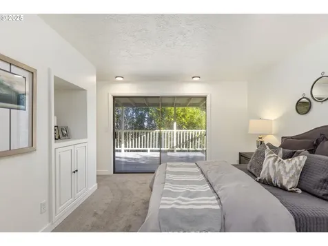 3412 SW 13th Avenue Portland OR 97239