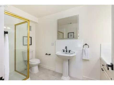 3412 SW 13th Avenue Portland OR 97239