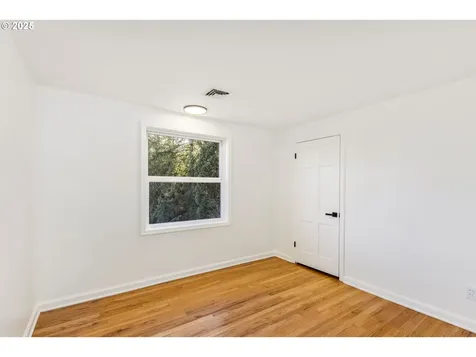 3412 SW 13th Avenue Portland OR 97239