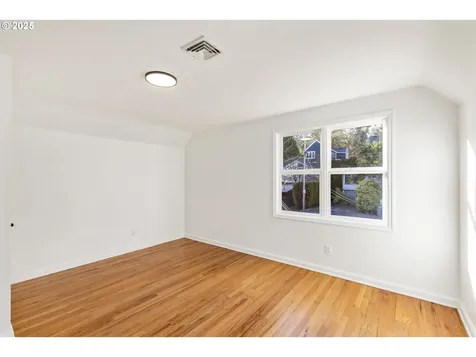 3412 SW 13th Avenue Portland OR 97239