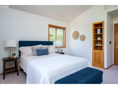 1093 NW Vista Way Mcminnville OR 97128