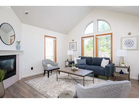 1093 NW Vista Way Mcminnville OR 97128