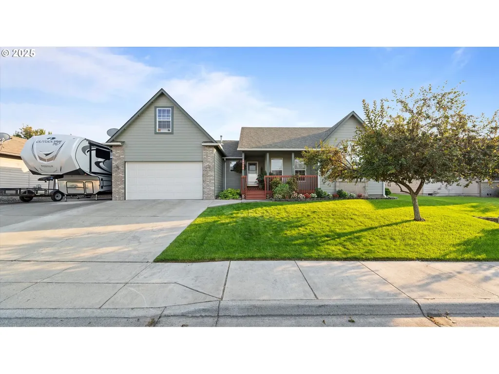 990 E Hurlburt Avenue Hermiston OR 97838