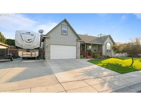 990 E Hurlburt Avenue Hermiston OR 97838