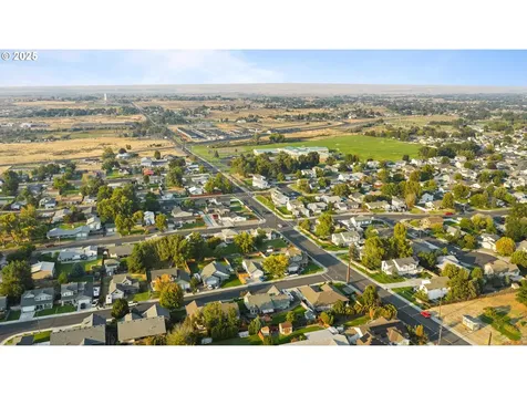 990 E Hurlburt Avenue Hermiston OR 97838