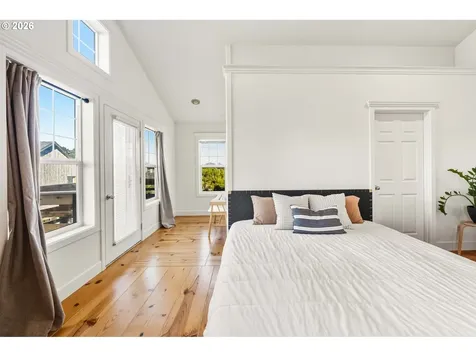 1240 Newport Avenue SW Bandon OR 97411