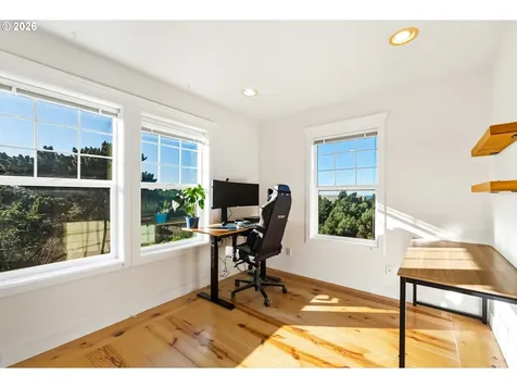 1240 Newport Avenue SW Bandon OR 97411