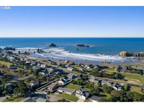1240 Newport Avenue SW Bandon OR 97411