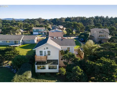 1240 Newport Avenue SW Bandon OR 97411