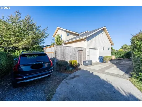 1240 Newport Avenue SW Bandon OR 97411