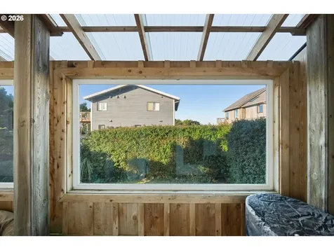1240 Newport Avenue SW Bandon OR 97411