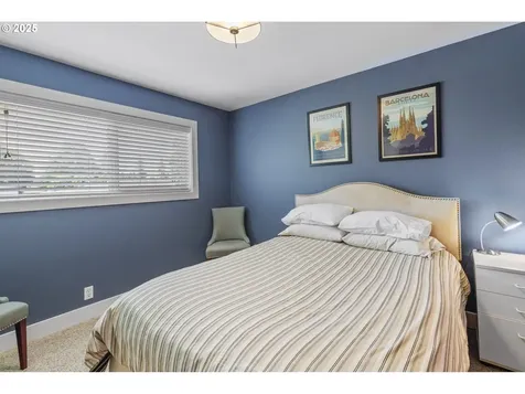 703 NW 94th Street Vancouver WA 98665
