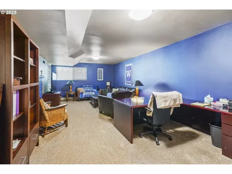 703 NW 94th Street Vancouver WA 98665