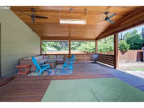 703 NW 94th Street Vancouver WA 98665