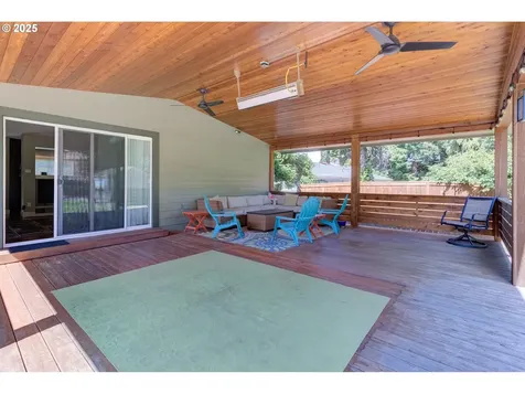 703 NW 94th Street Vancouver WA 98665