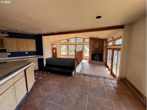 13707 NW Bishop Road Hillsboro OR 97124