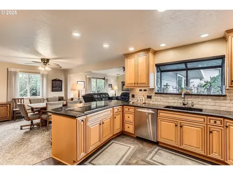3525 NE 125th Avenue Portland OR 97230