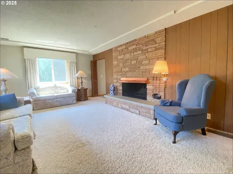 3525 NE 125th Avenue Portland OR 97230