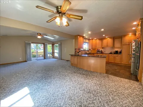 3525 NE 125th Avenue Portland OR 97230