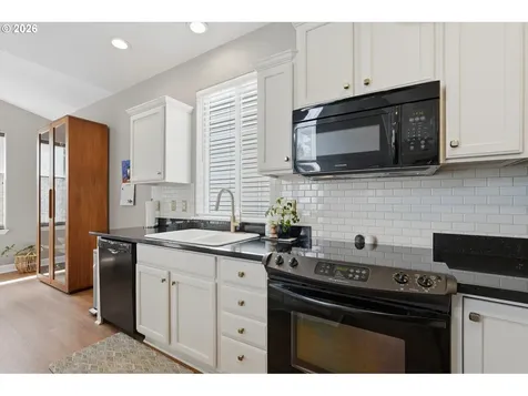 13620 SW Blue Spruce Court Portland OR 97224