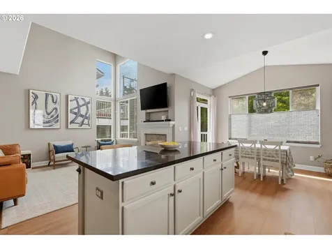 13620 SW Blue Spruce Court Portland OR 97224
