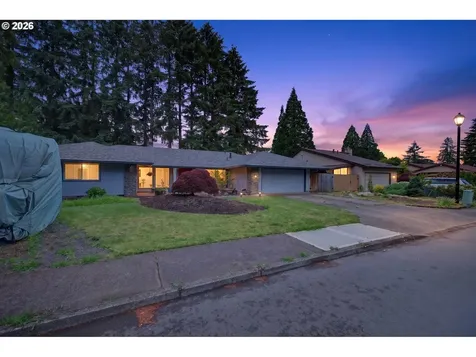 2264 SE Singing Woods Drive Hillsboro OR 97123