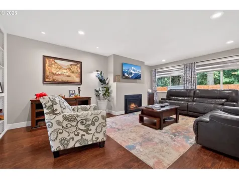 2264 SE Singing Woods Drive Hillsboro OR 97123