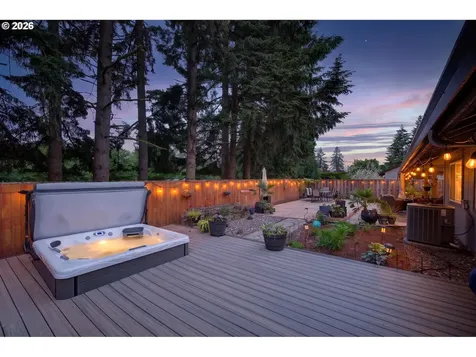 2264 SE Singing Woods Drive Hillsboro OR 97123
