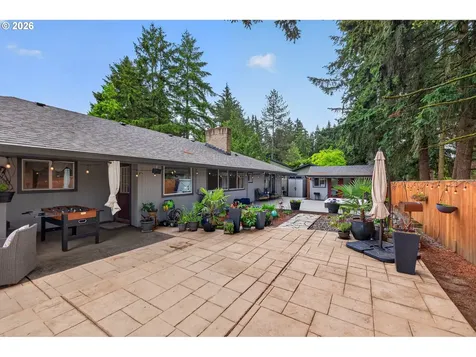 2264 SE Singing Woods Drive Hillsboro OR 97123