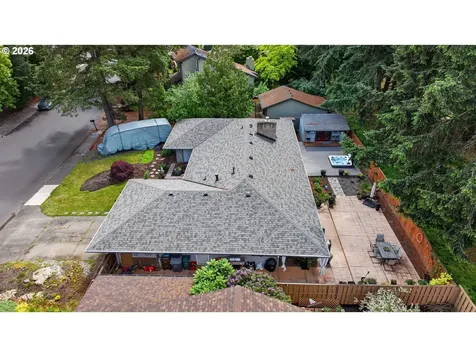 2264 SE Singing Woods Drive Hillsboro OR 97123
