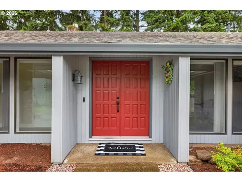 2264 SE Singing Woods Drive Hillsboro OR 97123