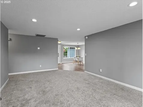 11508 Finnegans Way Oregon City OR 97045