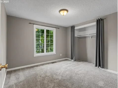 11508 Finnegans Way Oregon City OR 97045