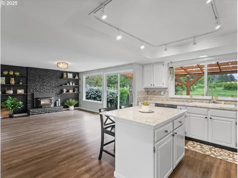 11508 Finnegans Way Oregon City OR 97045