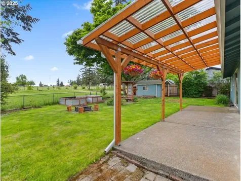 11508 Finnegans Way Oregon City OR 97045