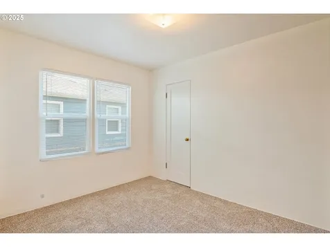 1030 16th Avenue Longview WA 98632