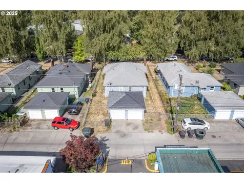 1030 16th Avenue Longview WA 98632