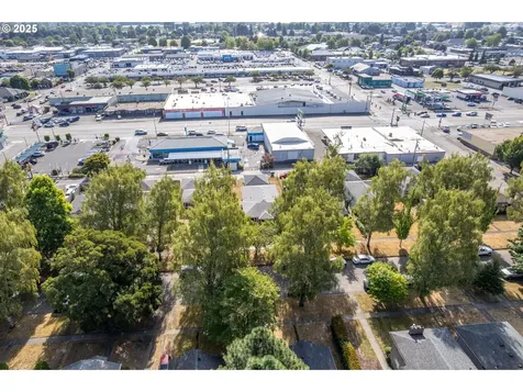 1030 16th Avenue Longview WA 98632